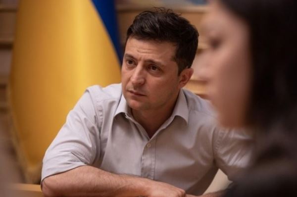 Украинский журналист назвал Зеленского «врагом государства»